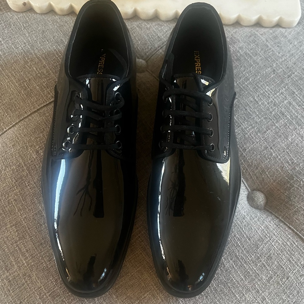 *NWT* Express Patent Leather Men’s Dress Shoes
